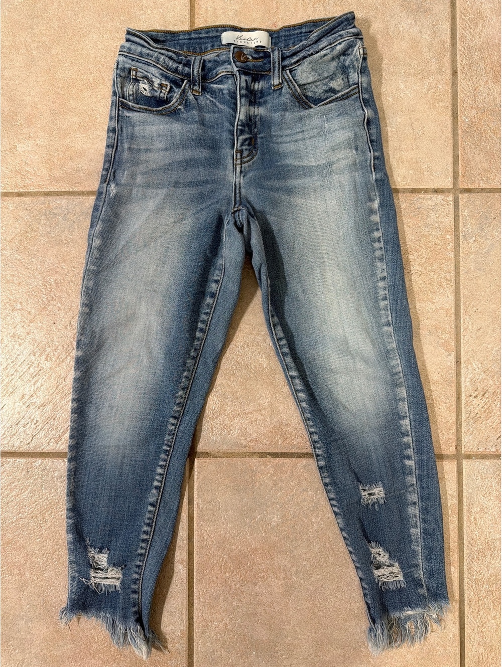KanCan Cropped Distressed Skinny Jeans 26